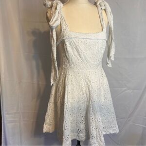 Woman’s lulus dress white with tie straps